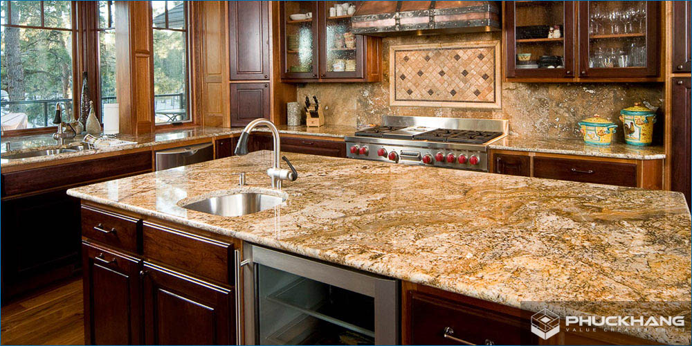 đá granite vàng ốp mặt bếp